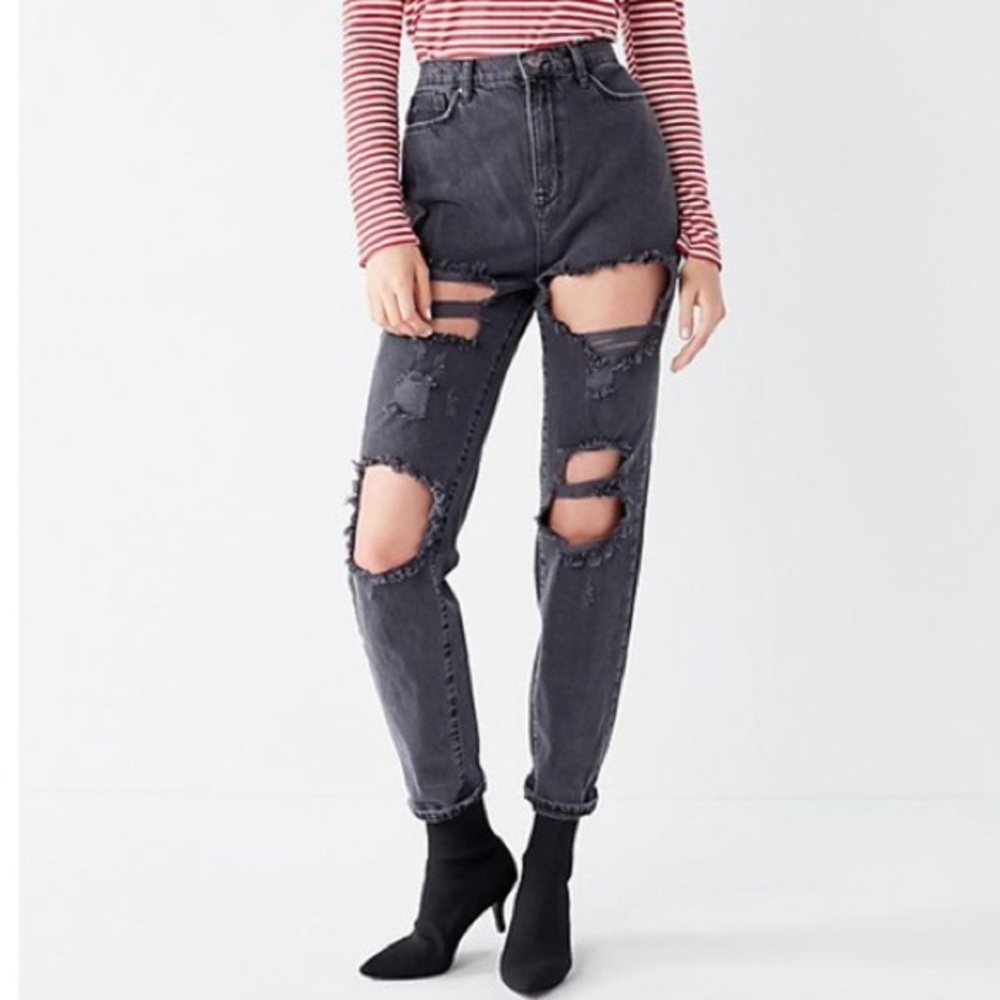 Urban Outfitters BDG Distressed Mom jeans